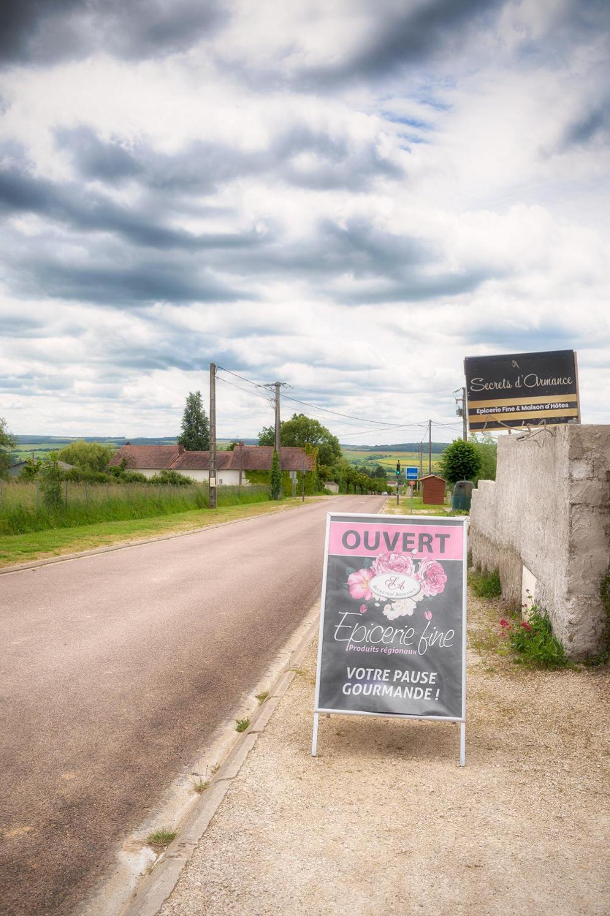 Gite De Charme, Grand Confort Marolles-sous-Lignieres Buitenkant foto